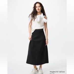 Uniqlo Elegant Black A-Line Skirt